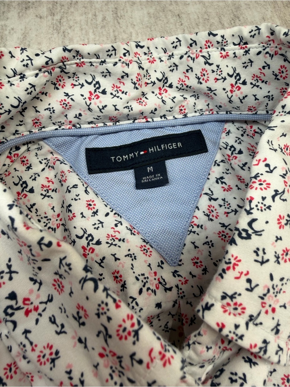 Tommy Hilfiger Long Sleeve button down shirt, coastal Miami, , Size M - Picture 4 of 5